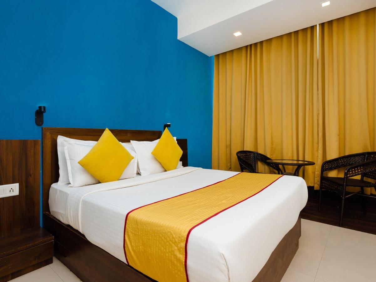 Hotel Aura - Near Malad Link Road Gorai Extérieur photo