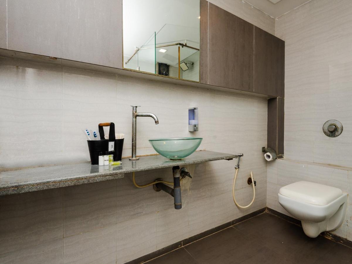 Hotel Aura - Near Malad Link Road Gorai Extérieur photo